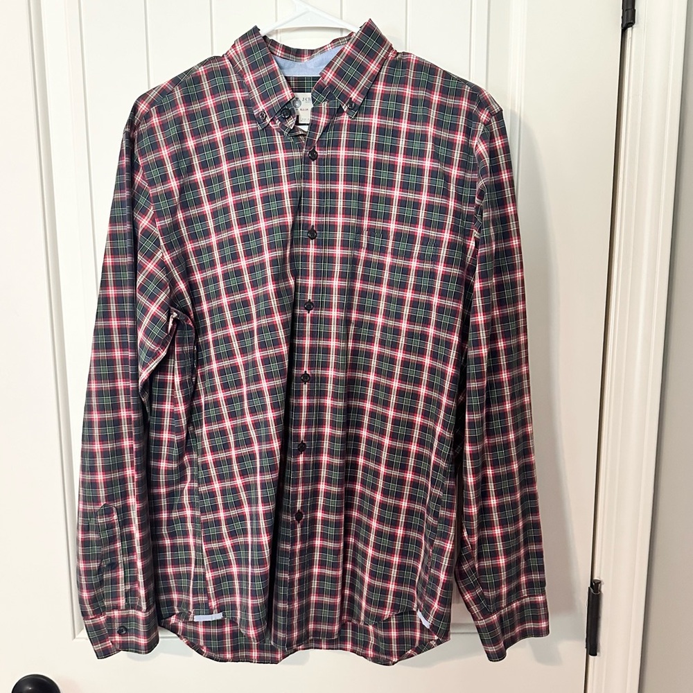 J. Crew red plaid button down shirt men’s size medium